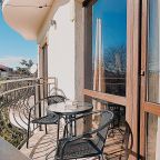 Трёхместный и более (Семейный с балконом), Гостевой дом Отель 777