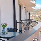 Четырехместный (Улучшенный с балконом), Гостевой дом Отель 777