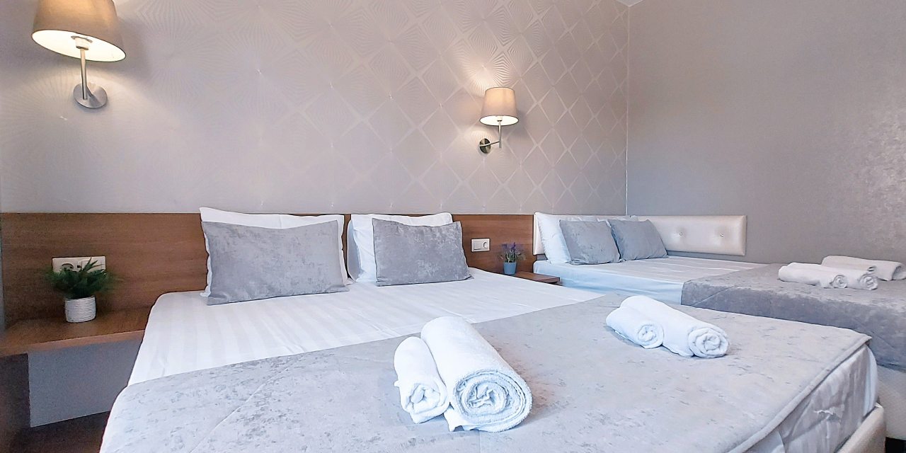 Четырехместный (Улучшенный с балконом), Гостевой дом Отель 777