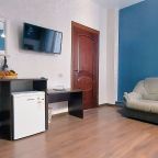 Апартаменты (Двухкомнатные семейные без балкона), Гостевой дом Отель 777