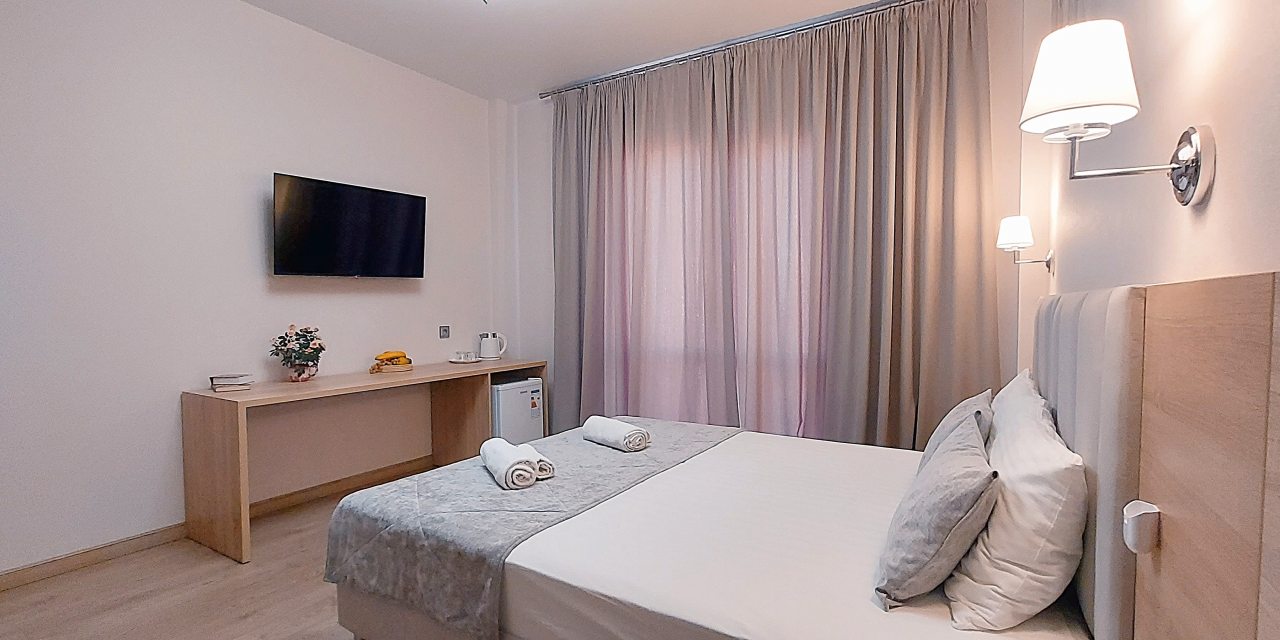 Трёхместный и более (Делюкс с балконом), Гостевой дом Отель 777