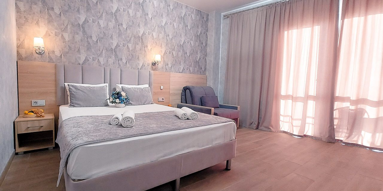 Трёхместный и более (Люкс с кухней и балконом), Гостевой дом Отель 777