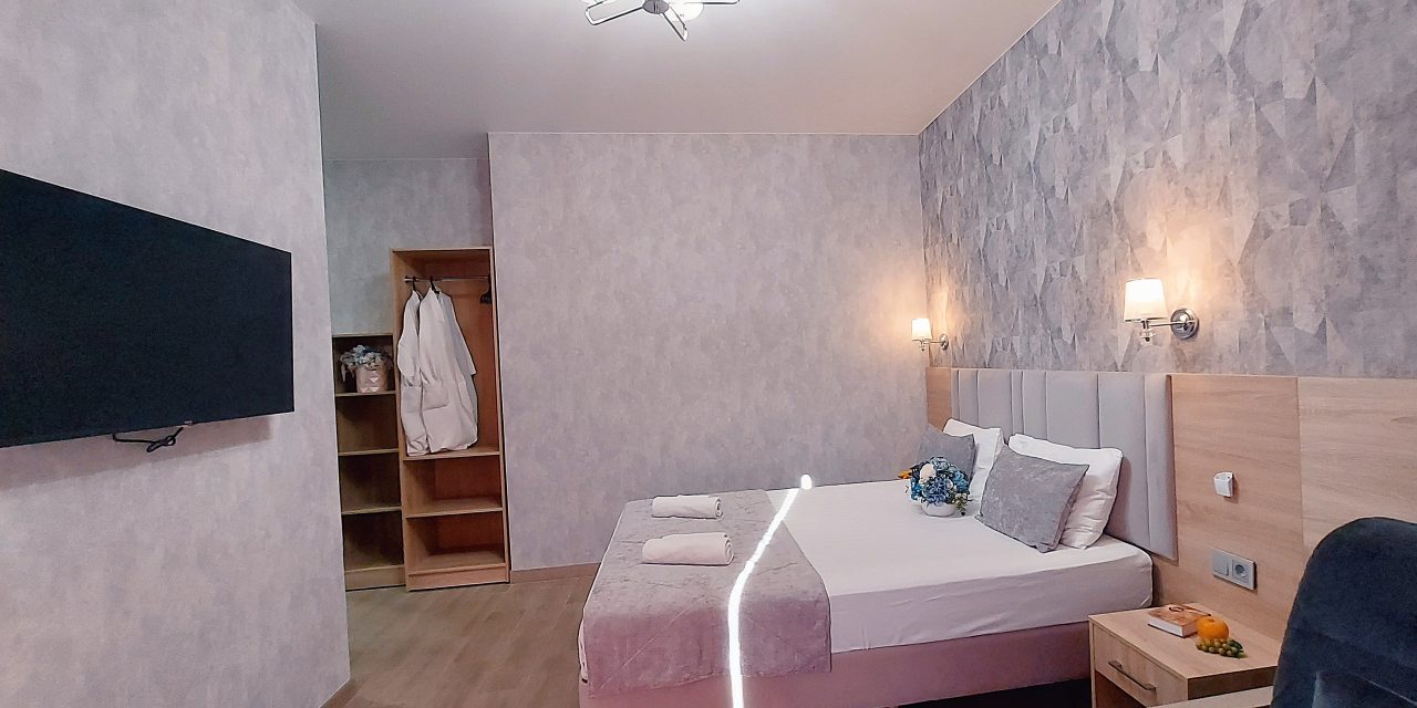 Трёхместный и более (Люкс с кухней и балконом), Гостевой дом Отель 777