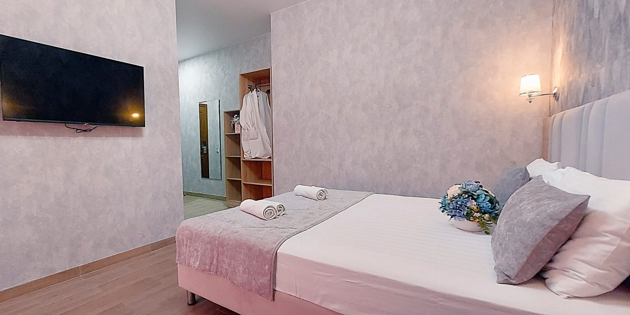 Трёхместный и более (Люкс с кухней и балконом), Гостевой дом Отель 777