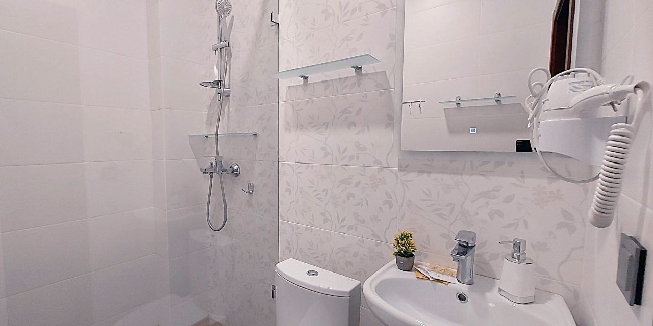 Четырехместный (Делюкс с балконом), Гостевой дом Отель 777