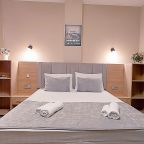 Апартаменты (Двухкомнатные Люкс с кухней и балконом), Гостевой дом Отель 777