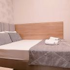 Апартаменты (Двухкомнатные Люкс с кухней и балконом), Гостевой дом Отель 777