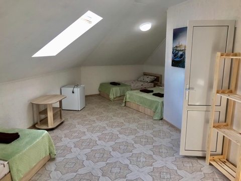 Четырехместный (четырехместный стандарт), Гостевой дом Диана