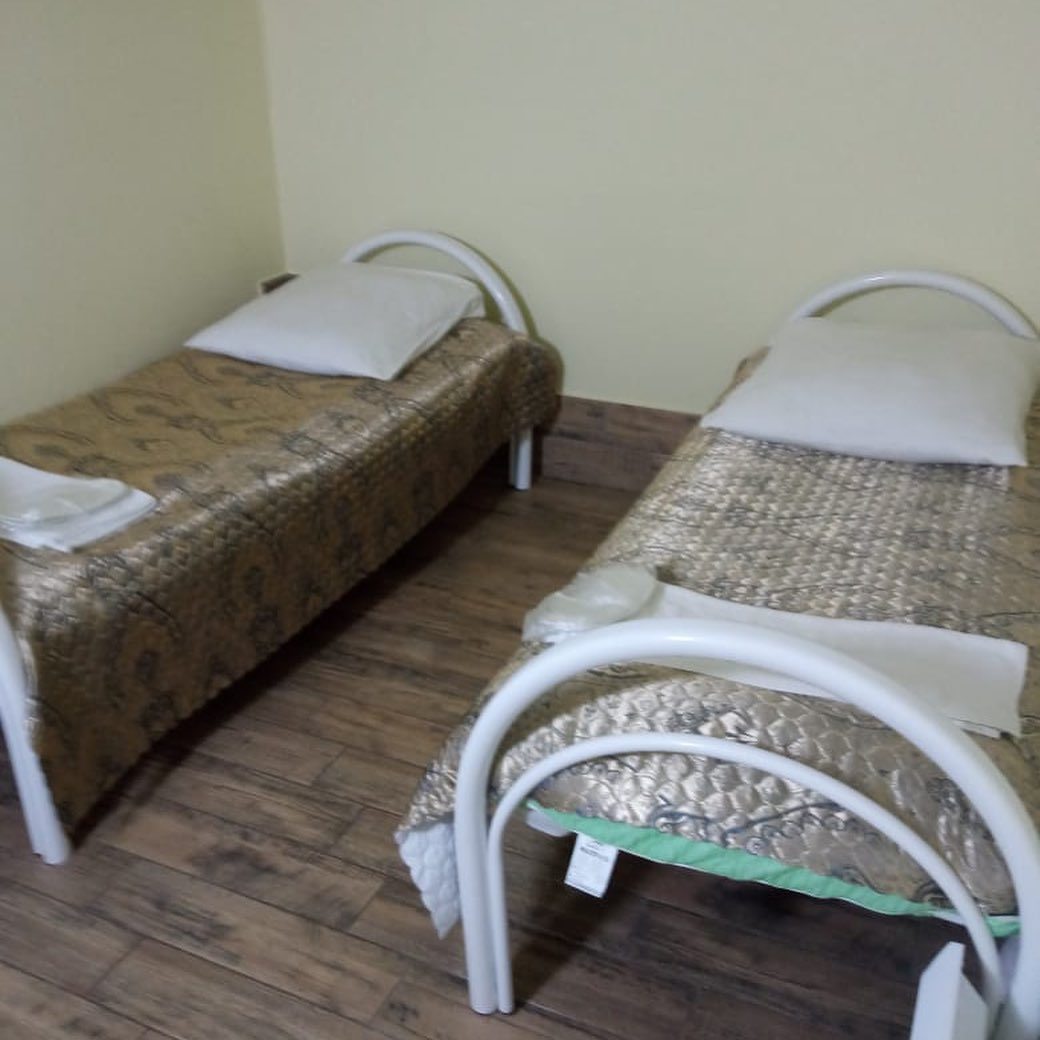 Двухместный (Двухместный номер с 2 отдельными кроватями и общей ванной комнатой) гостиницы Юксойл, Каширское