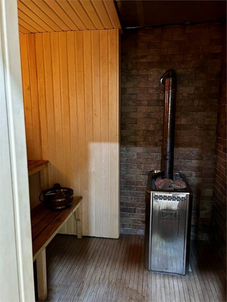 Дом (Большой 2-х этажный дом с собственной баней), База отдыха Таулу