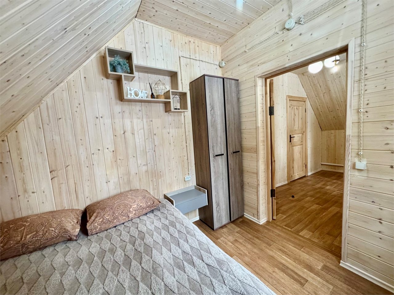 Дом (Большой с баней (12-местный)), База отдыха София-Таулу Архыз