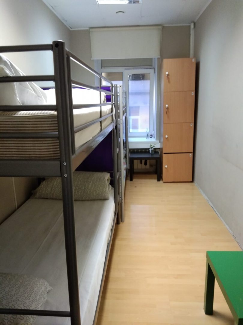 Четырехместный (Койко-место в общем 4-местном номере для мужчин) хостела Plus Piter Hostel, Санкт-Петербург