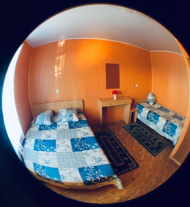 Трехместный (Стандарт) гостиницы Меркурий, Заозерное, Крым