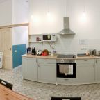 Шестиместный (Женский, Вид на реку, 4 этаж (Кровать в общем номере для женщин)), Хостел Forever Young