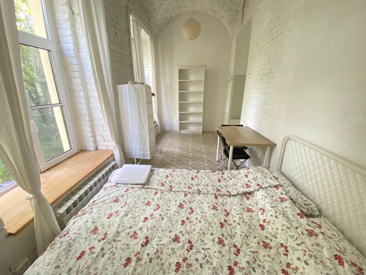 Двухместный (Вид во двор (2 этаж)), Меблированные комнаты Forever Young