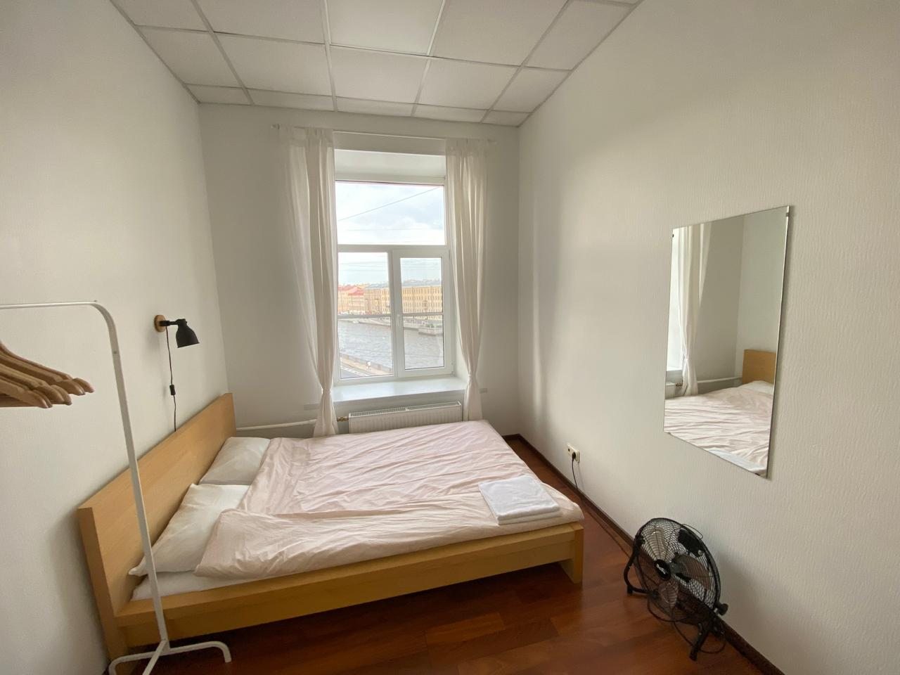 Двухместный (Вид на реку (4 этаж)), Меблированные комнаты Forever Young