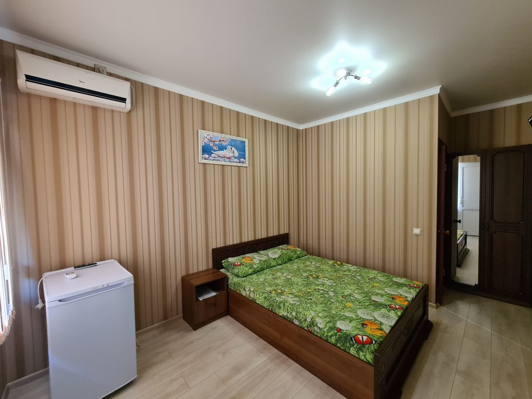 Двухместный (Стандартный двухместный номер с балконом) гостиницы Дежавю, Лоо
