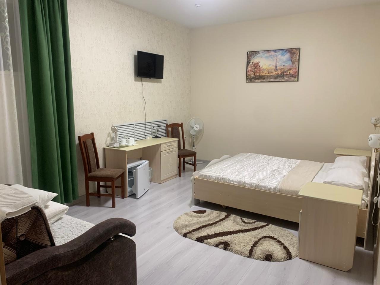 Семейный, Отель 54