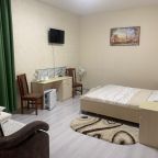 Семейный, Отель 54