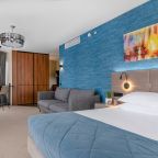 Люкс, Отель NewLiving Hotel