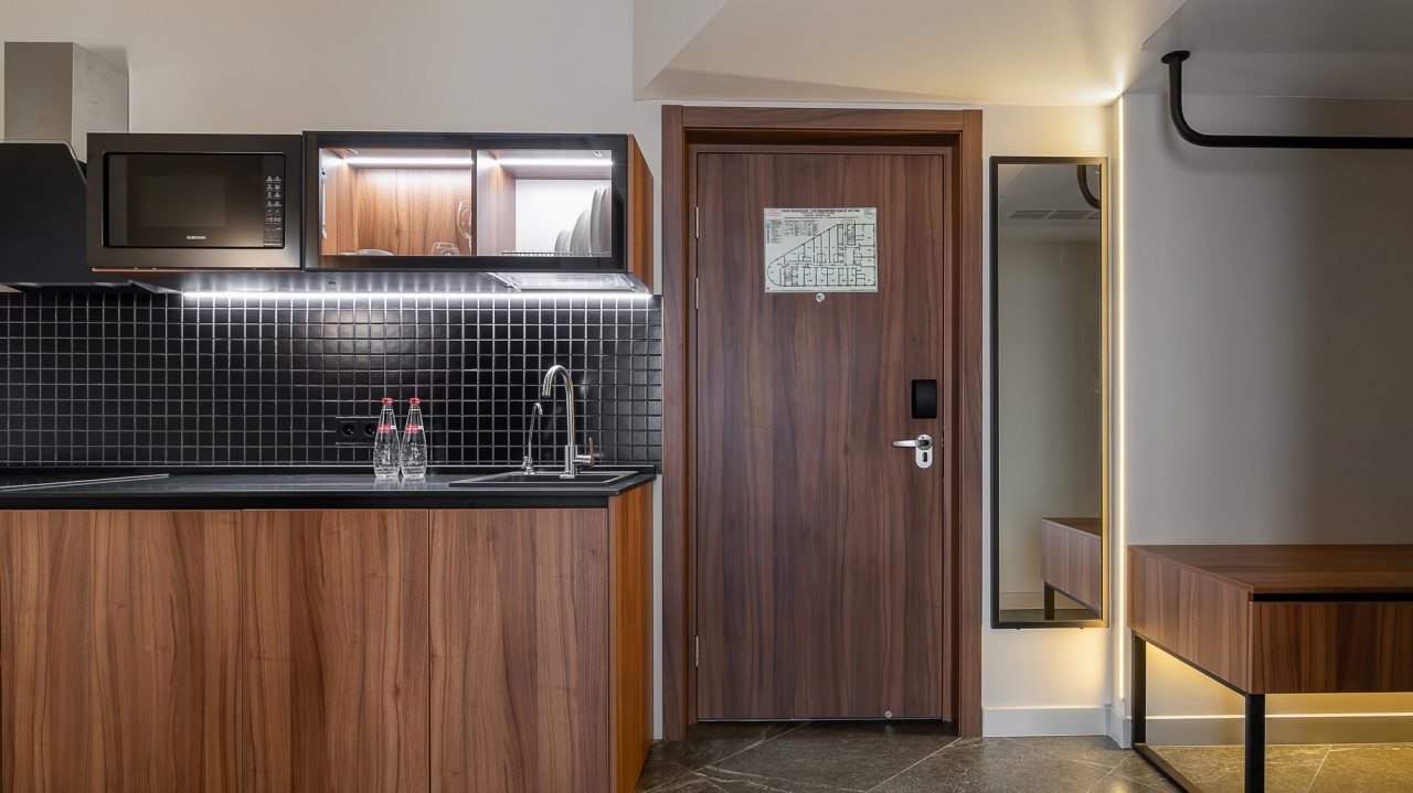 Люкс, Отель NewLiving Hotel