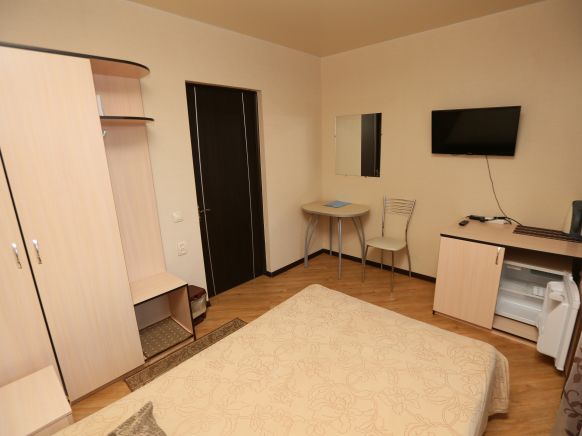 Фотография номера квартирного агентства Венеция