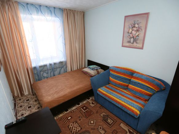 Фотография номера квартирного агентства Венеция