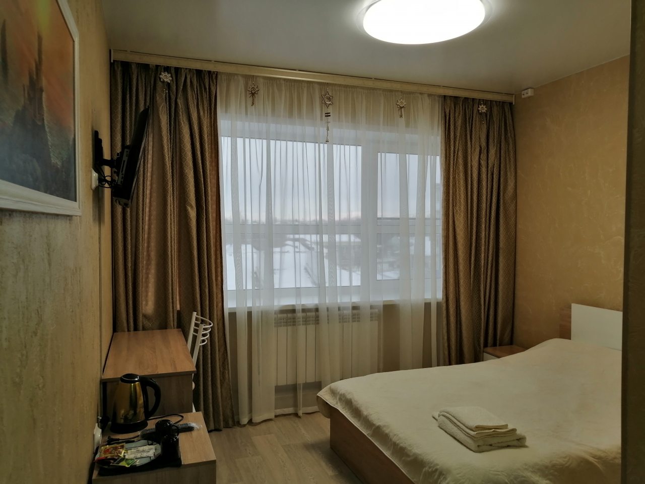 Двухместный (Двухместный стандартный номер с двуспальной кроватью) арт-отеля Центр CITY, Козьмодемьянск