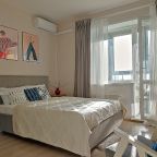 Студио (CHAIKA с видом на город), Апартаменты На Революции 52в APART59