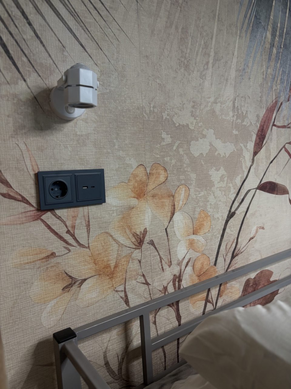 Трёхместный и более (Семейный Очаг Стандарт), Хостел Бригит на Ладожской