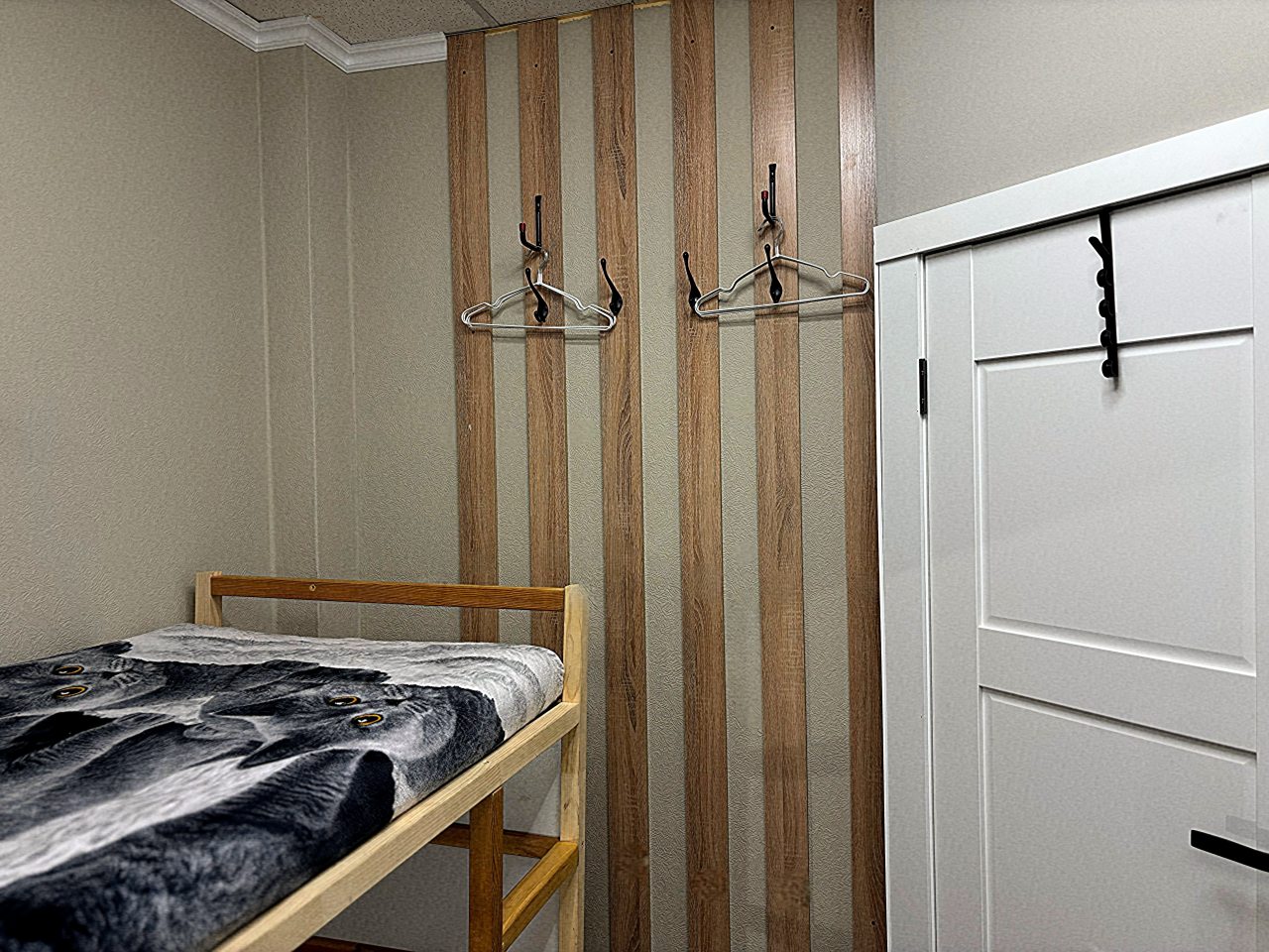 Четырехместный Женский (Четырёхместный Женский Хризантемы), Хостел Бригит на Ладожской