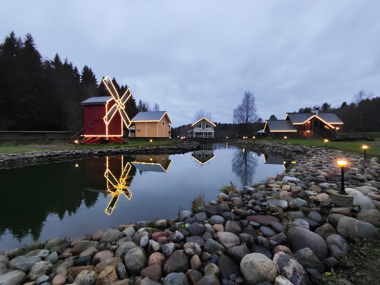 Коттедж (Мельница для двоих), База отдыха Времена года