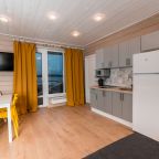 Дом (На воде с сауной), База отдыха Времена года