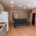 Дом (На воде с сауной), База отдыха Времена года