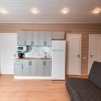 Дом (На воде с сауной), База отдыха Времена года