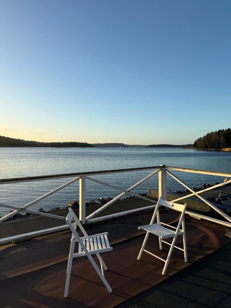 Дом (На воде с сауной), База отдыха Времена года