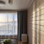 Дом (На воде), База отдыха Времена года