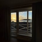 Дом (На воде), База отдыха Времена года