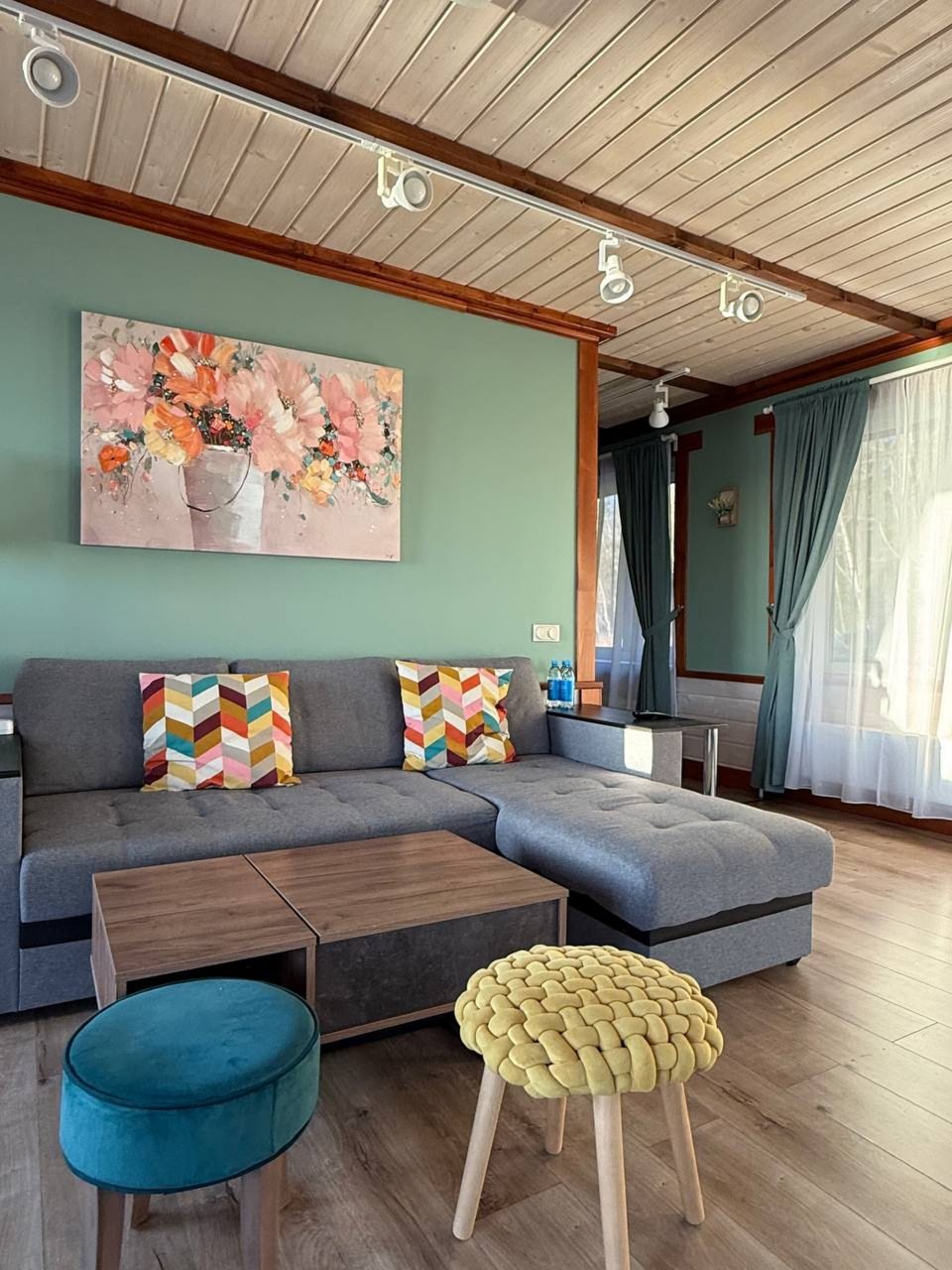 De Luxe (Номер Делюкс 