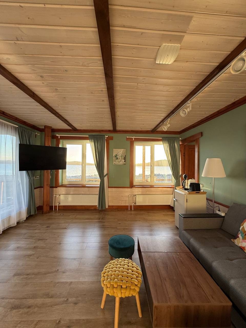 De Luxe (Номер Делюкс 