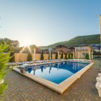 Бассейн в отеле МоРеми Ultra All Inclusive Family Hotel,