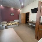 Семейный, Гостиница Юганка