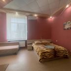 Семейный, Гостиница Юганка