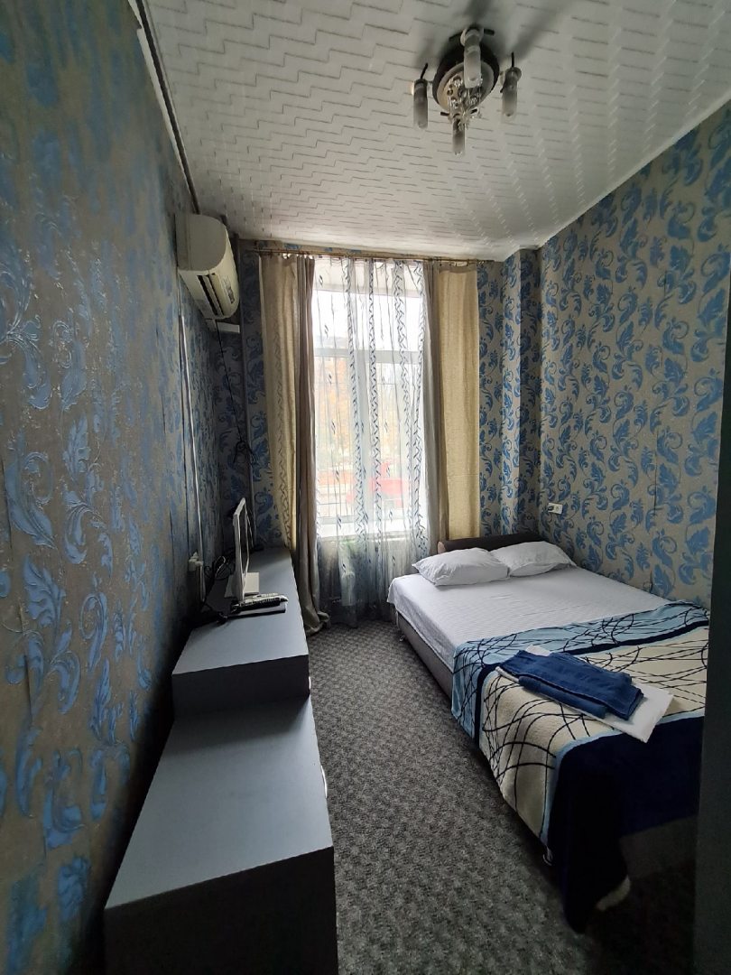 Одноместный (Эконом одноместный с общей ванной комнатой) мини-отеля Сенявина 3, Севастополь