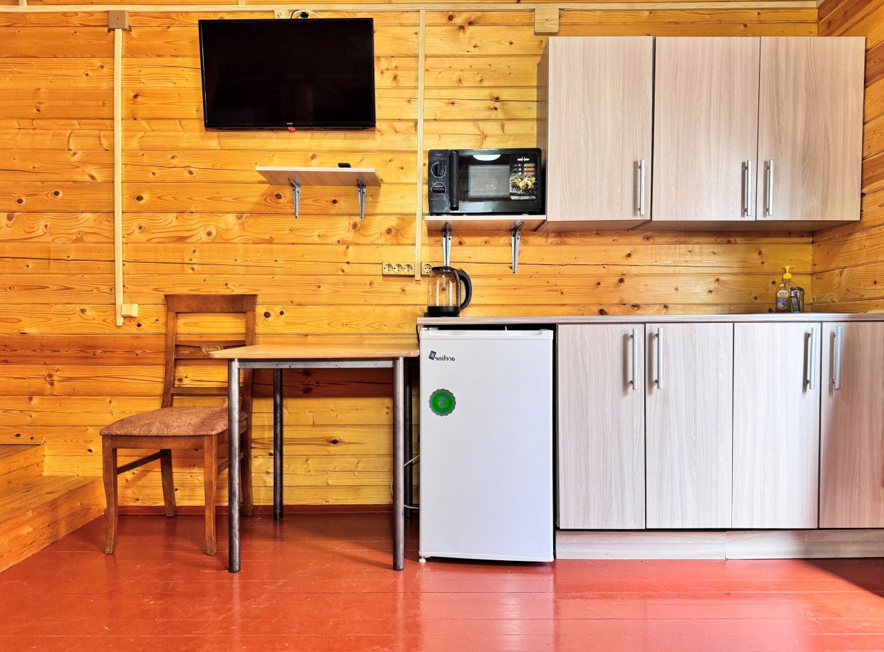 Двухкомнатный 4-х местный Домик Арабеска