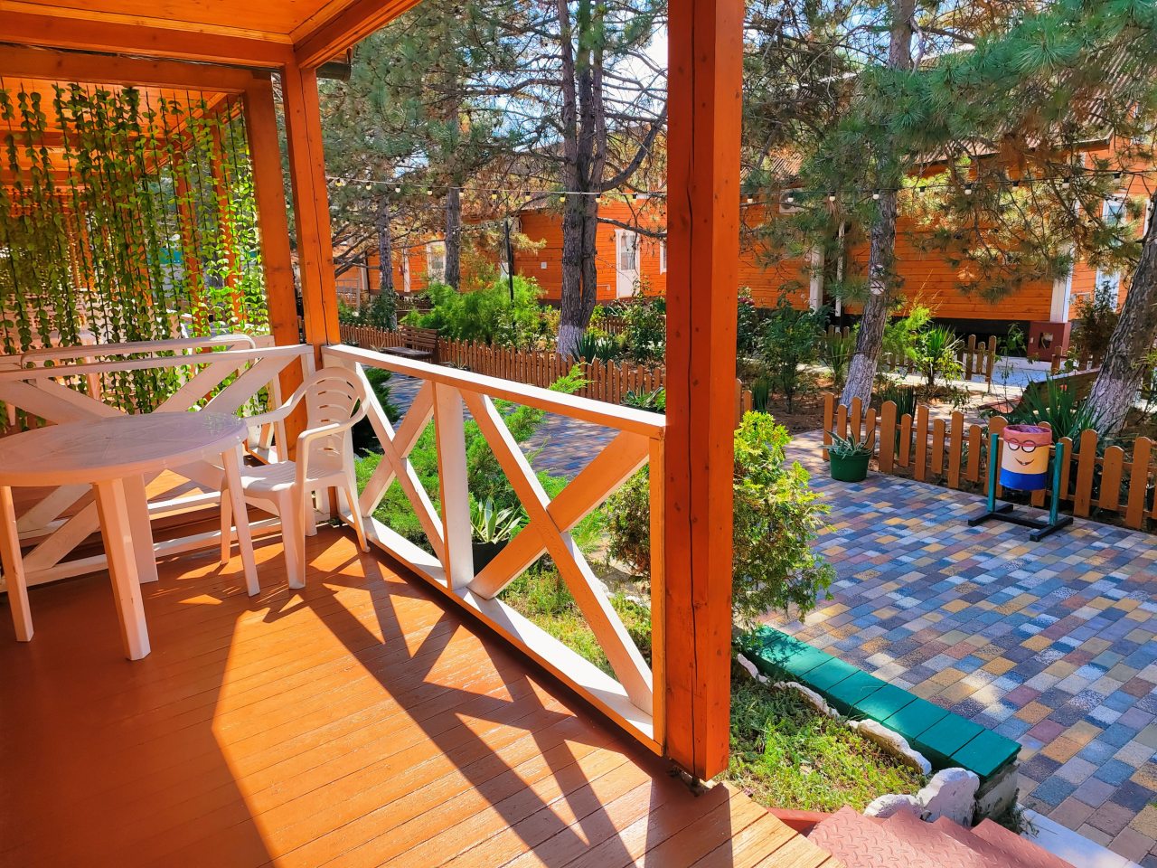 Трехкомнатный 4-х местный Домик с террасой и балконом