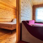 3-х комнатный 8-ми местный Домик Эко