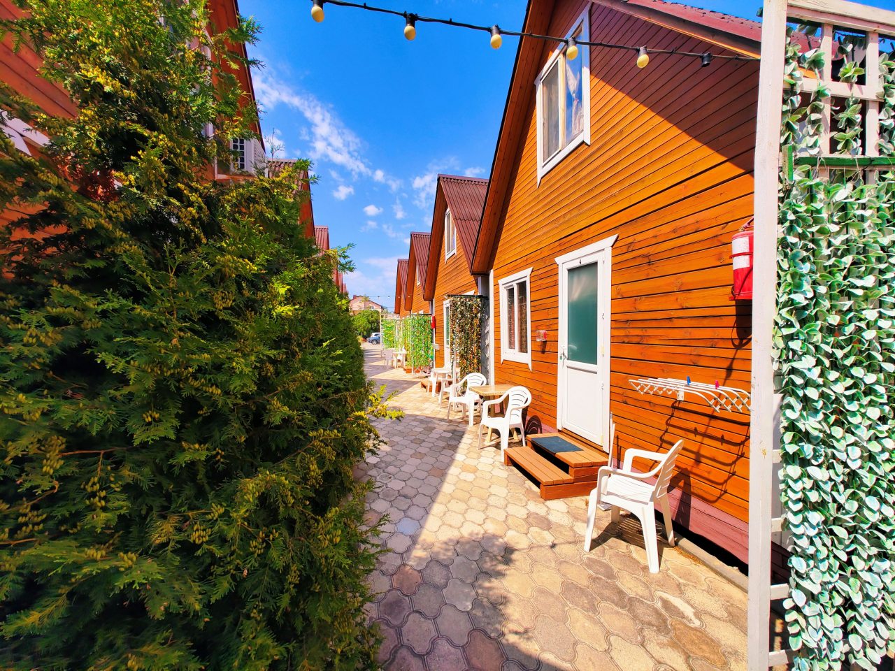 3-х комнатный 8-ми местный Домик Эко