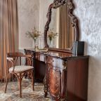 Люкс (С балконом), Отель Атлант