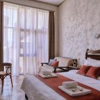 Полулюкс (С балконом), Отель Атлант